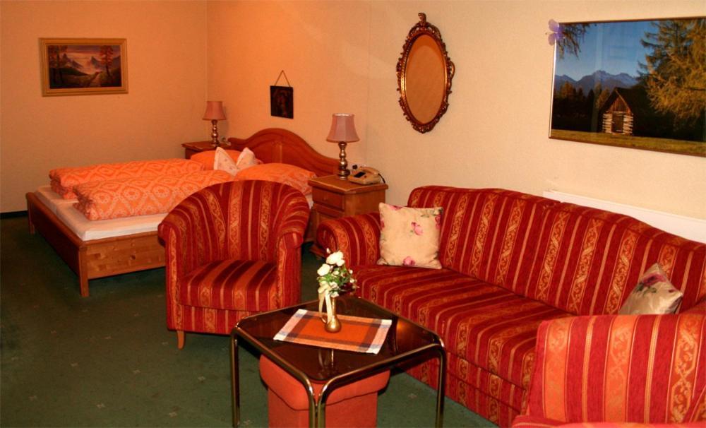 Hotel Edelweiss Fuegen Room photo