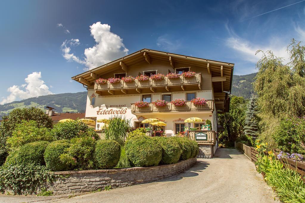 Hotel Edelweiss Fuegen Exterior photo